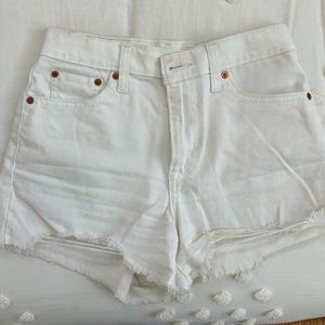 levi shorts